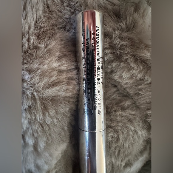 Anastasia Beverly Hills - Clear Brow Gel - Picture 5 of 8